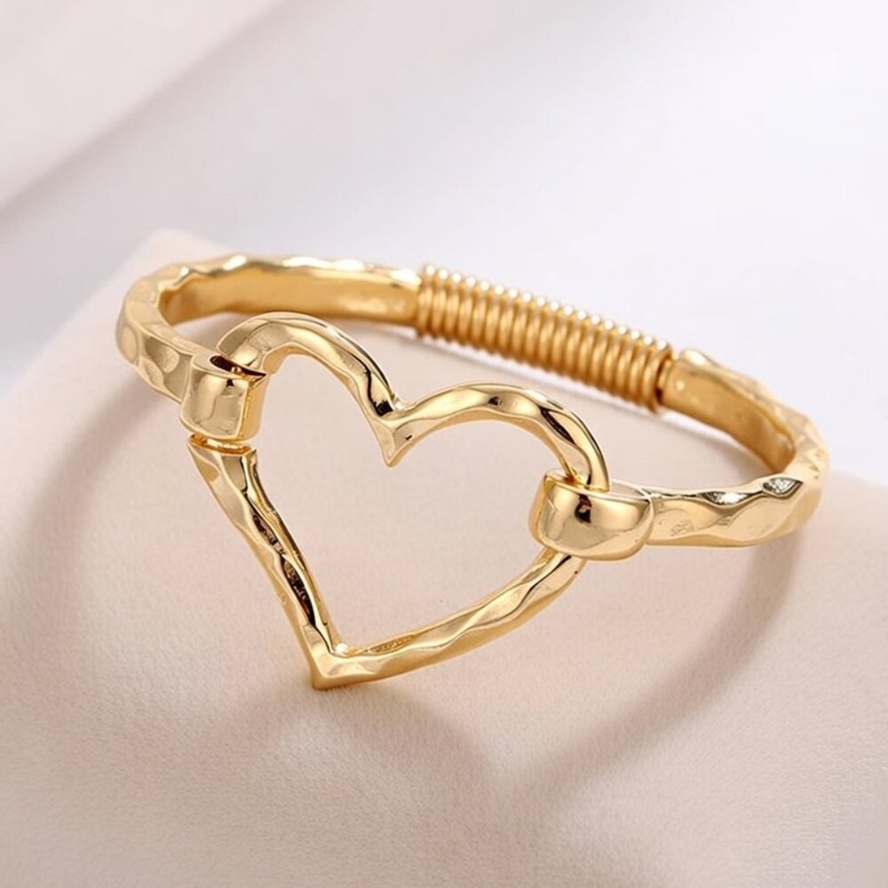 Chunky Gold Hammered Heart Cuff Bracelet Boho Statement Open Heart Bangle